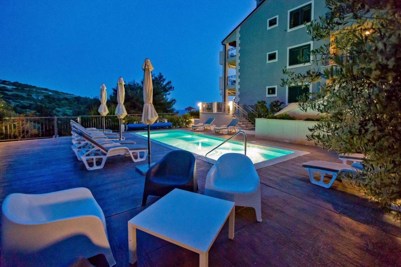 Island Hvar Seaside Villa Levanda With Beach, Pool & Seaview Hvar Town Dış mekan fotoğraf