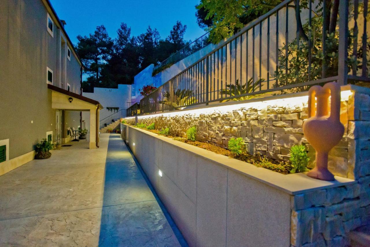 Island Hvar Seaside Villa Levanda With Beach, Pool & Seaview Hvar Town Dış mekan fotoğraf
