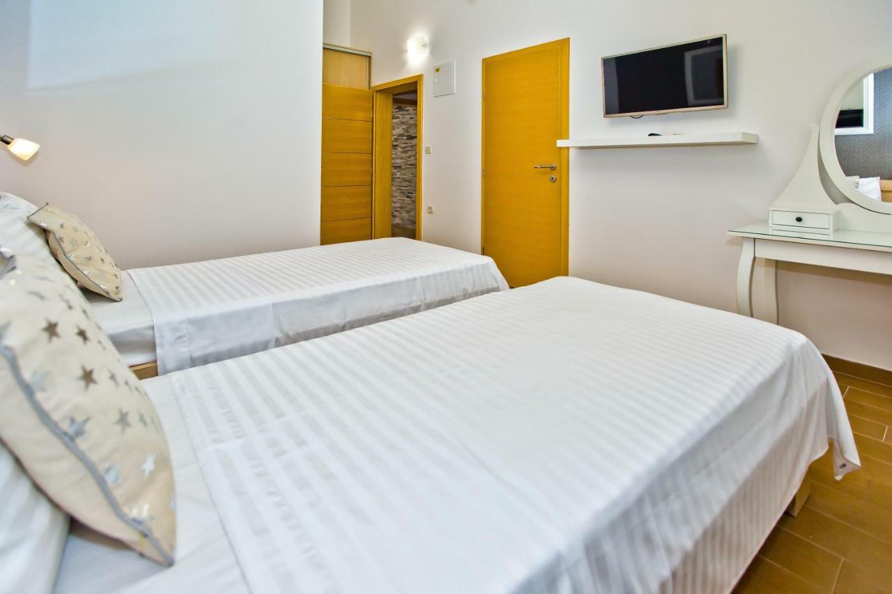 Island Hvar Seaside Villa Levanda With Beach, Pool & Seaview Hvar Town Dış mekan fotoğraf