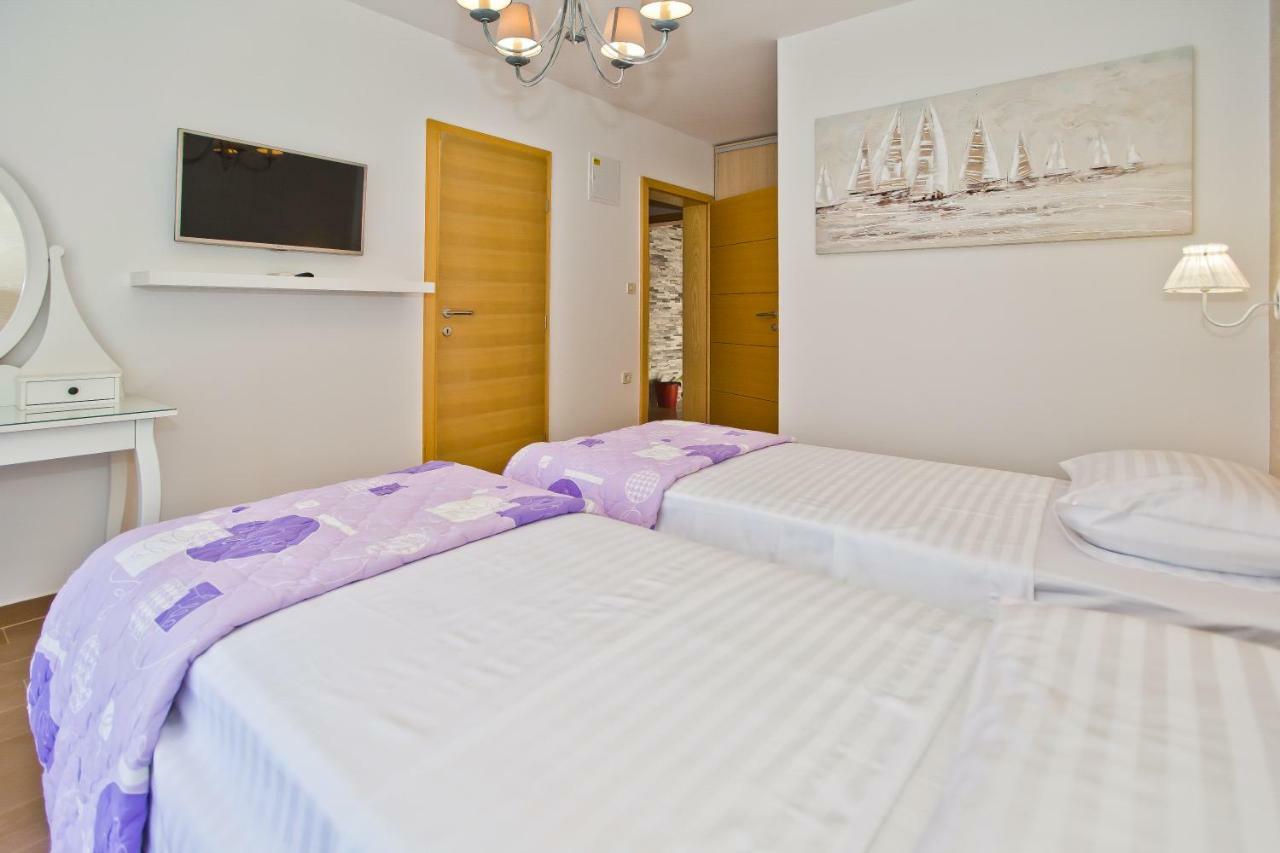 Island Hvar Seaside Villa Levanda With Beach, Pool & Seaview Hvar Town Dış mekan fotoğraf
